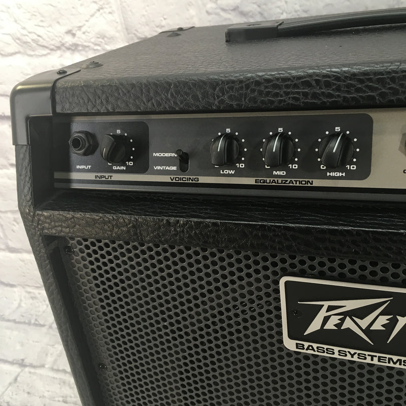 Peavey MaxBass 112 Bass Combo Amplifier by Peavey - American Made